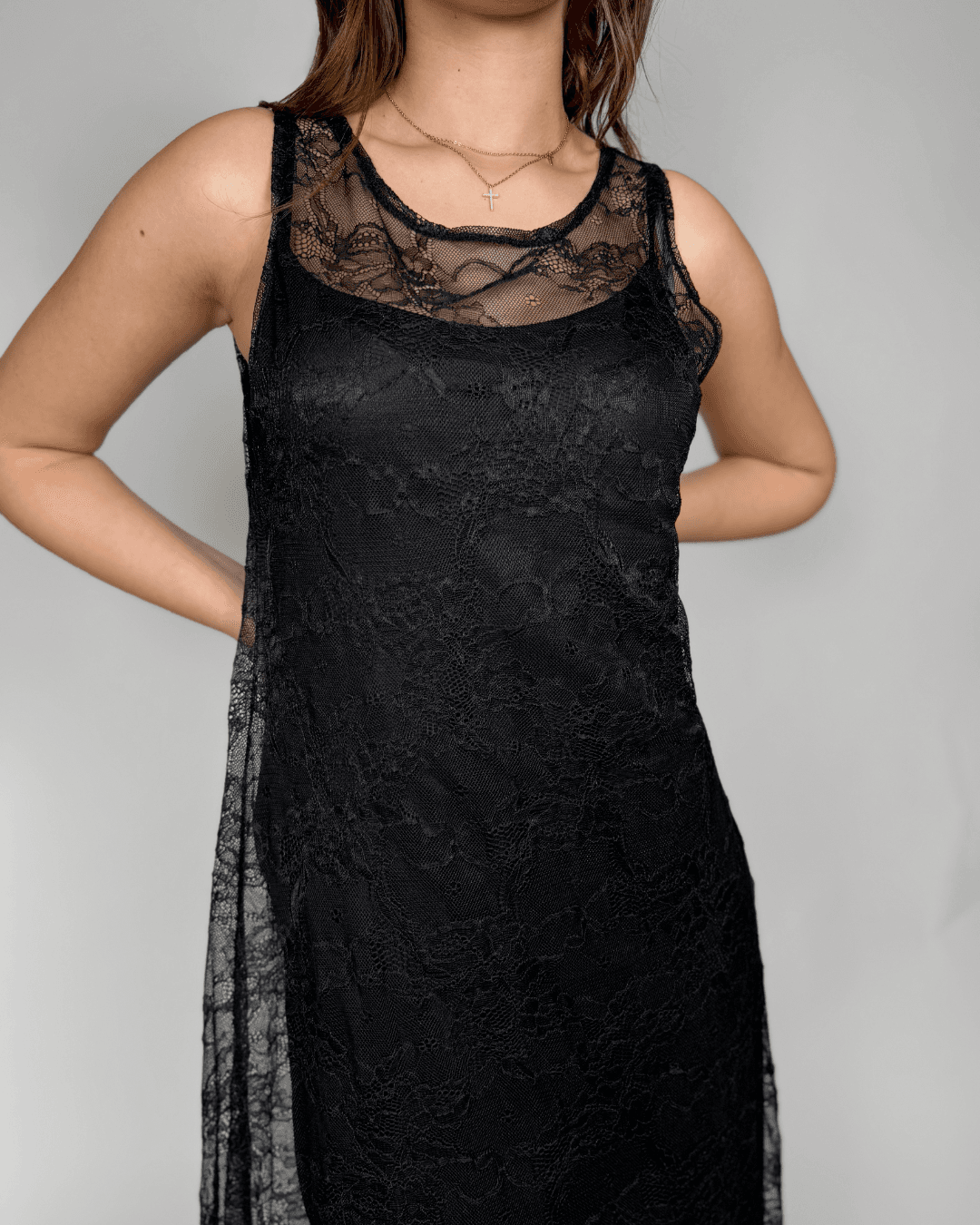 "Romance Lace Maxi Dress – duga elegantna čipkana haljina"